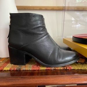 Nisolo Dari boots size 6.5